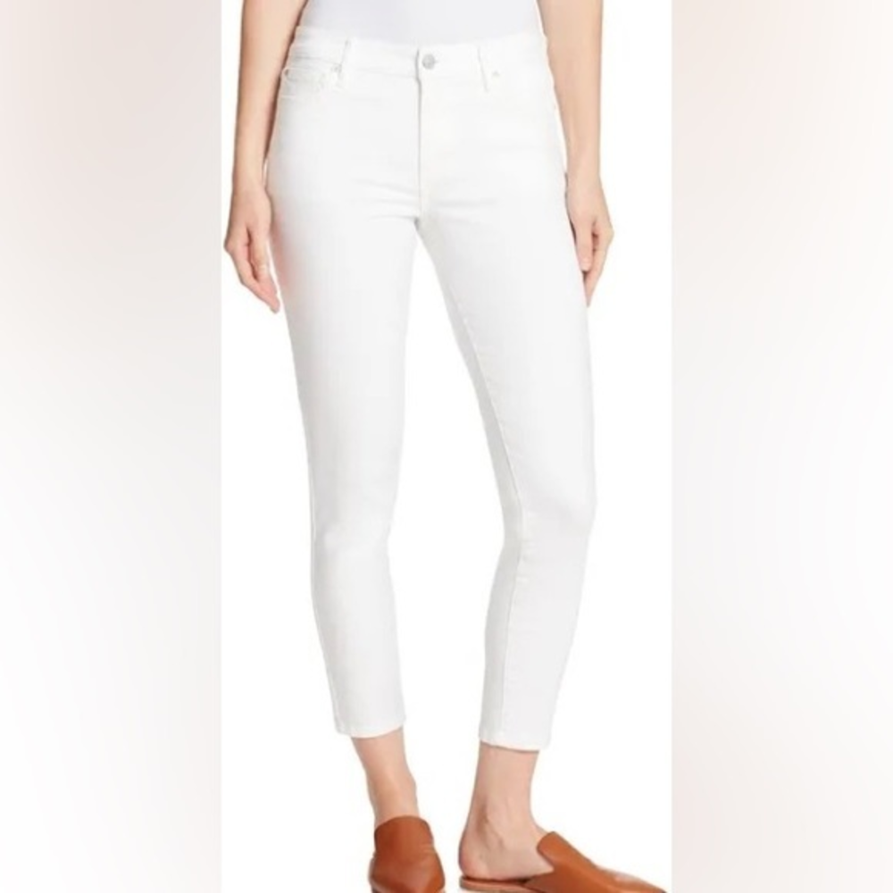 Women’s Elle White Jeans 5 Pockets Stretch Size 12‎